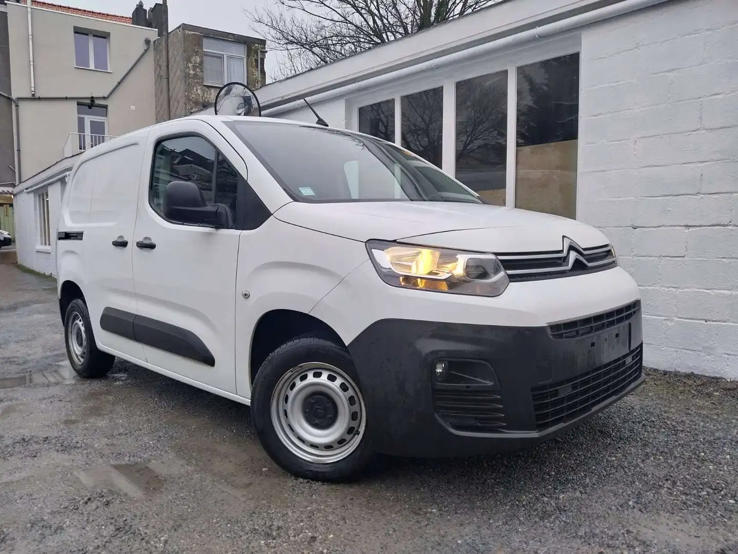 Citroen Berlingo 1.2 PureTech * GPS * A/C * Capteur *233 € x 60 Blanc - 1