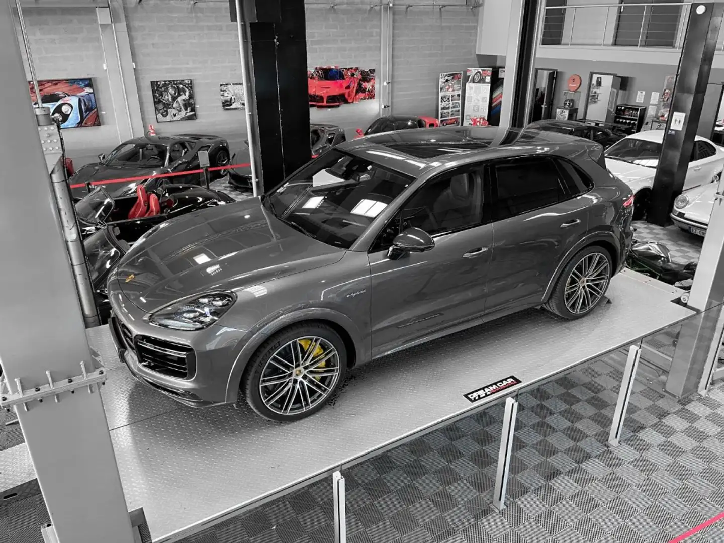 Porsche Cayenne Turbo S E-Hybrid – Exclusive Manufaktur - Origine France Grau - 1