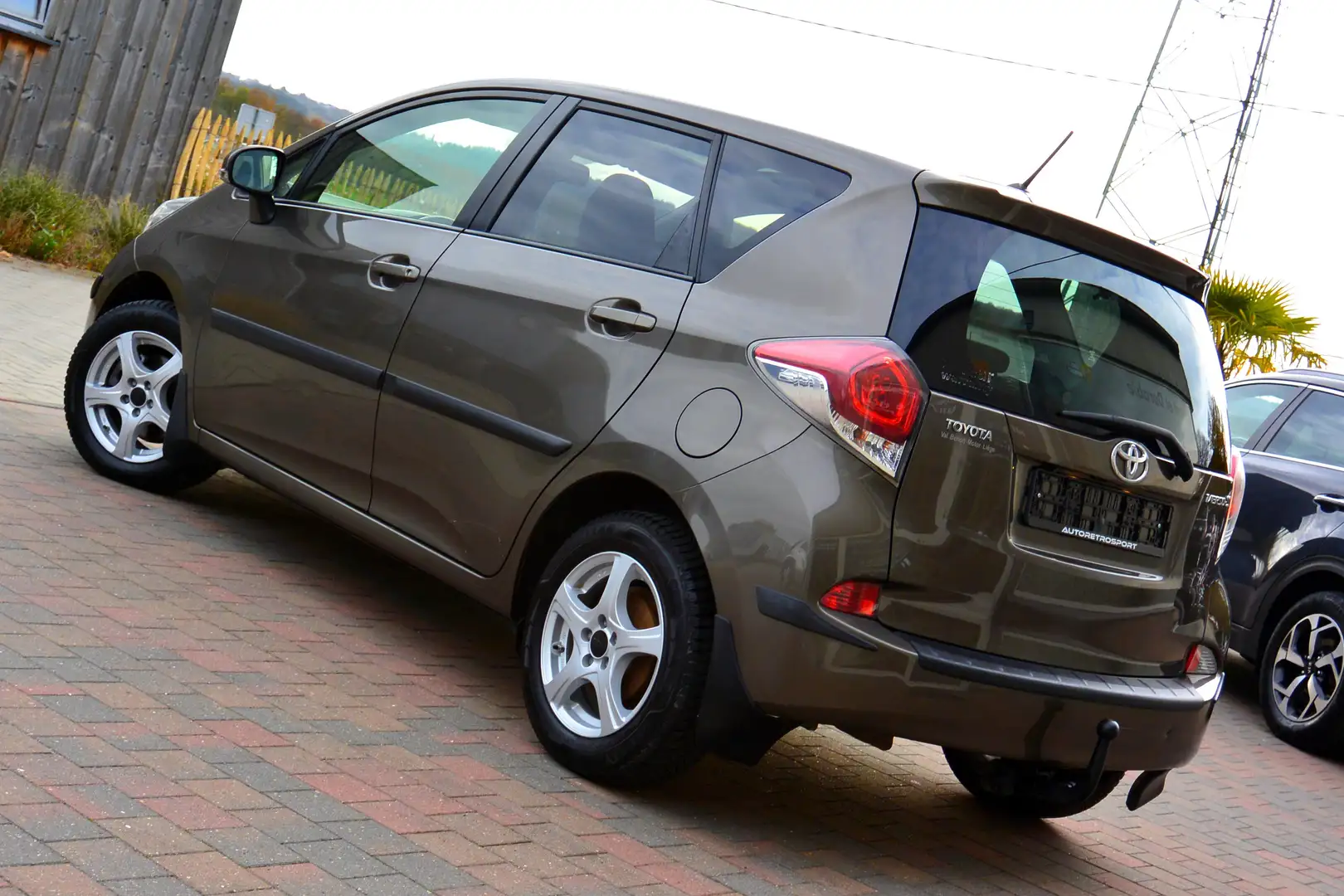 Toyota Verso-S 1.4 D-4D Loung*1ER PROP*TOIT PANO*CAMERA*GARANTIE* Gris - 2