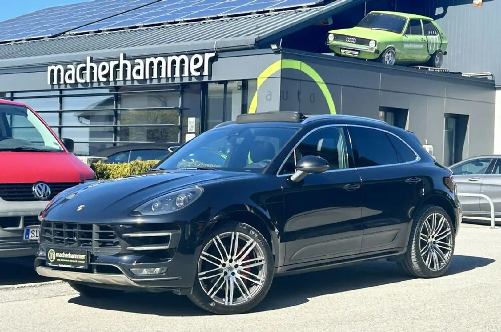 Porsche Macan Turbo *ACC*KEYLESS*SITZKLIMA*PANO*AHK*21'' Schwarz - 1