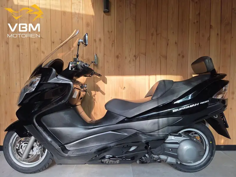 Suzuki Burgman 400 - foto 4