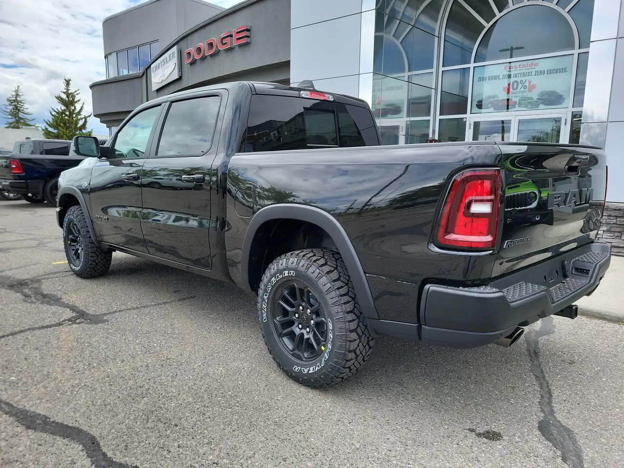 RAM 1500 снимка RAM 1500