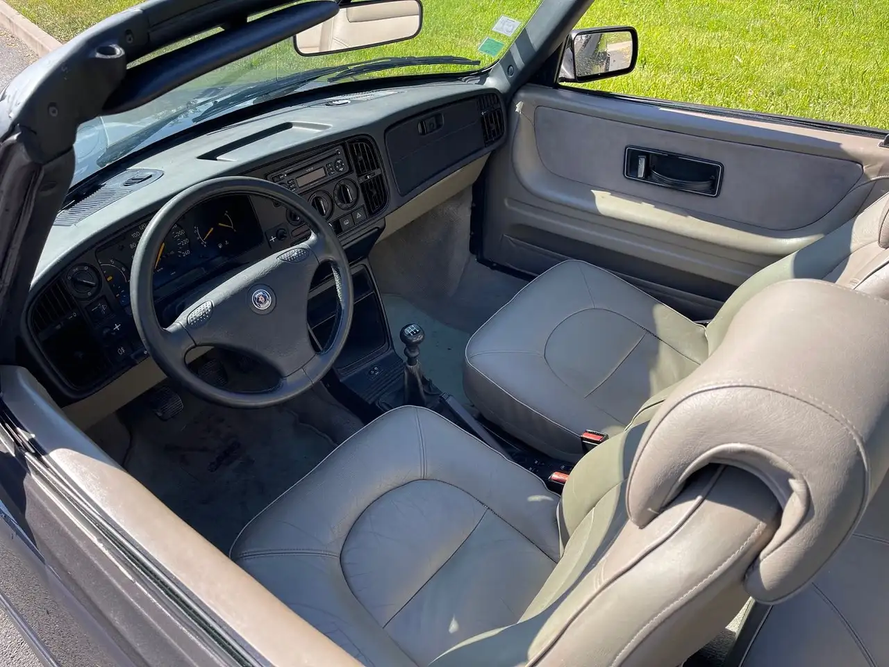 Saab 900, foto 4