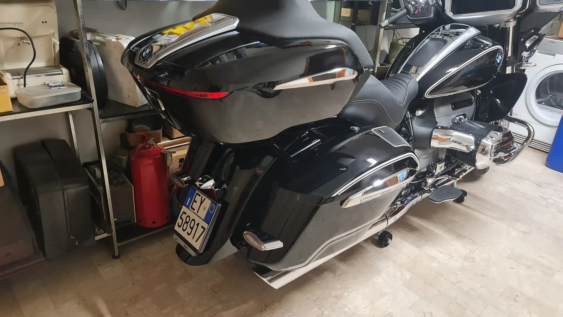 BMW R 18 Transcontinental First Edition crna - 1