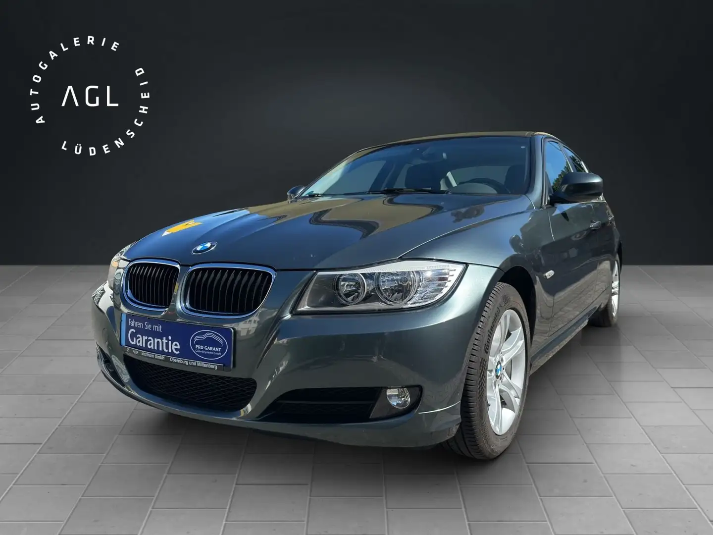 BMW 320 3 Lim. 320i *75653km* 1.Hand* Automatik Gris - 2