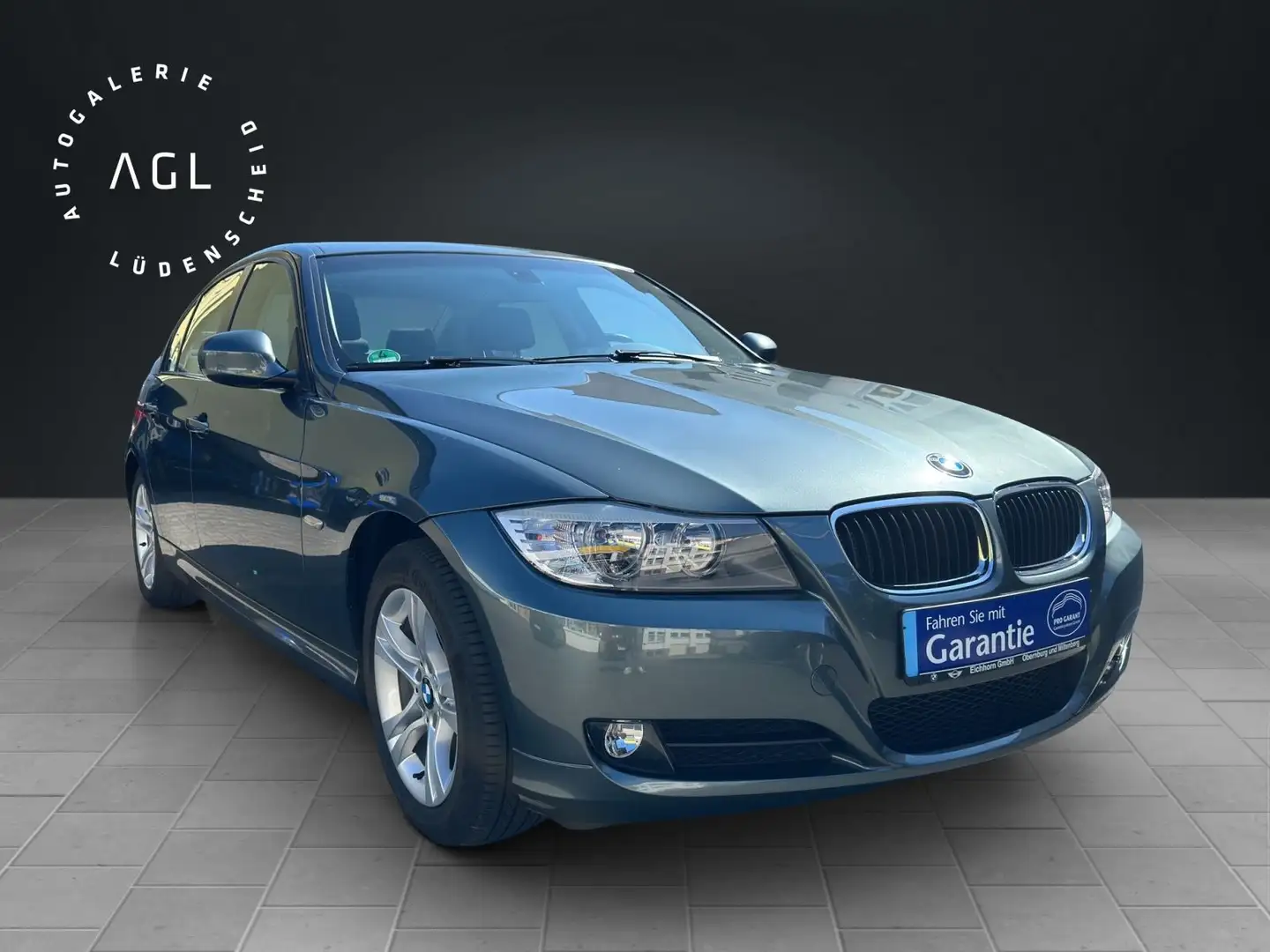 BMW 320 3 Lim. 320i *75653km* 1.Hand* Automatik Gris - 1