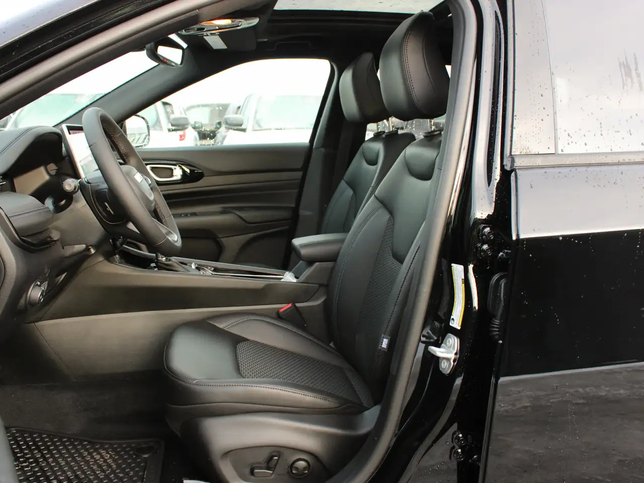Jeep Compass photo Jeep Compass