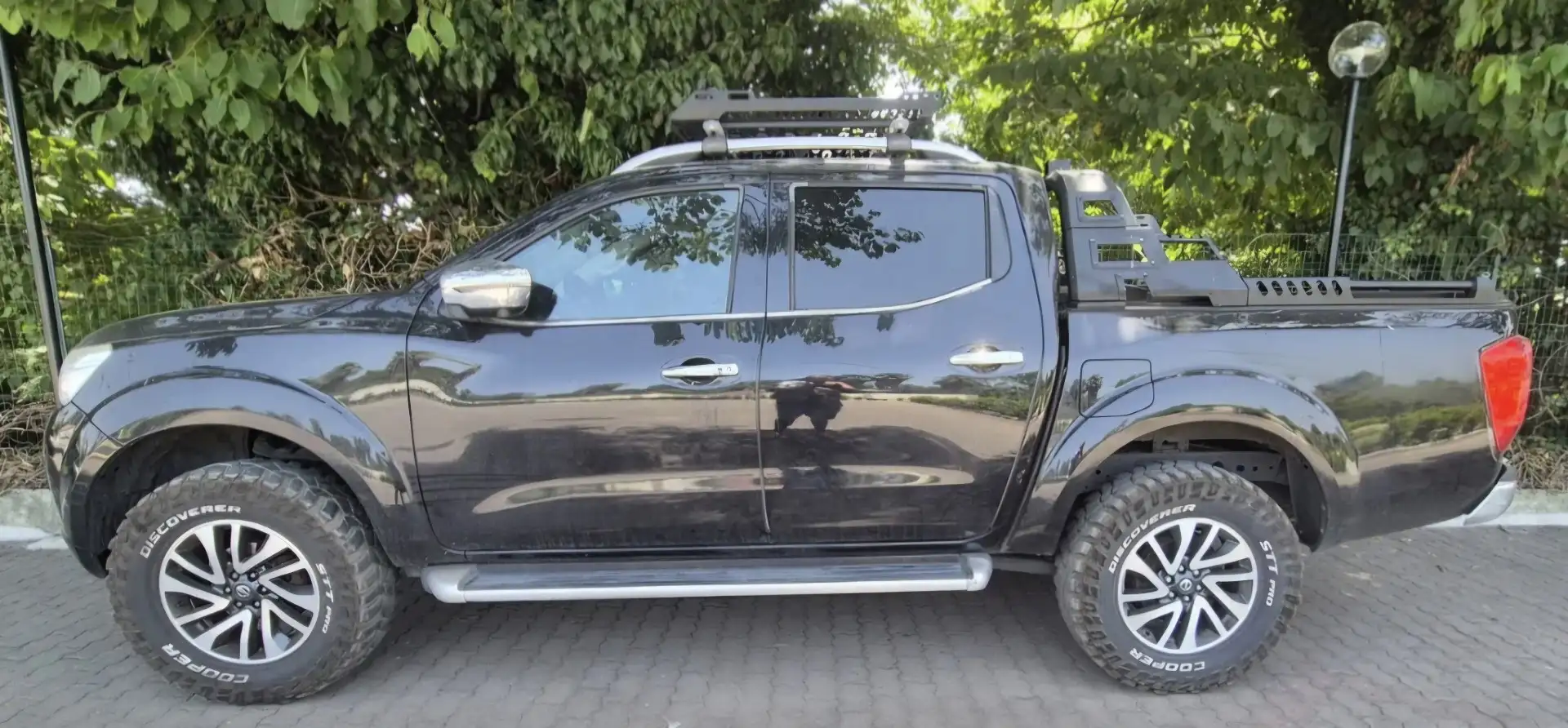 Nissan NP300 tekna - 2