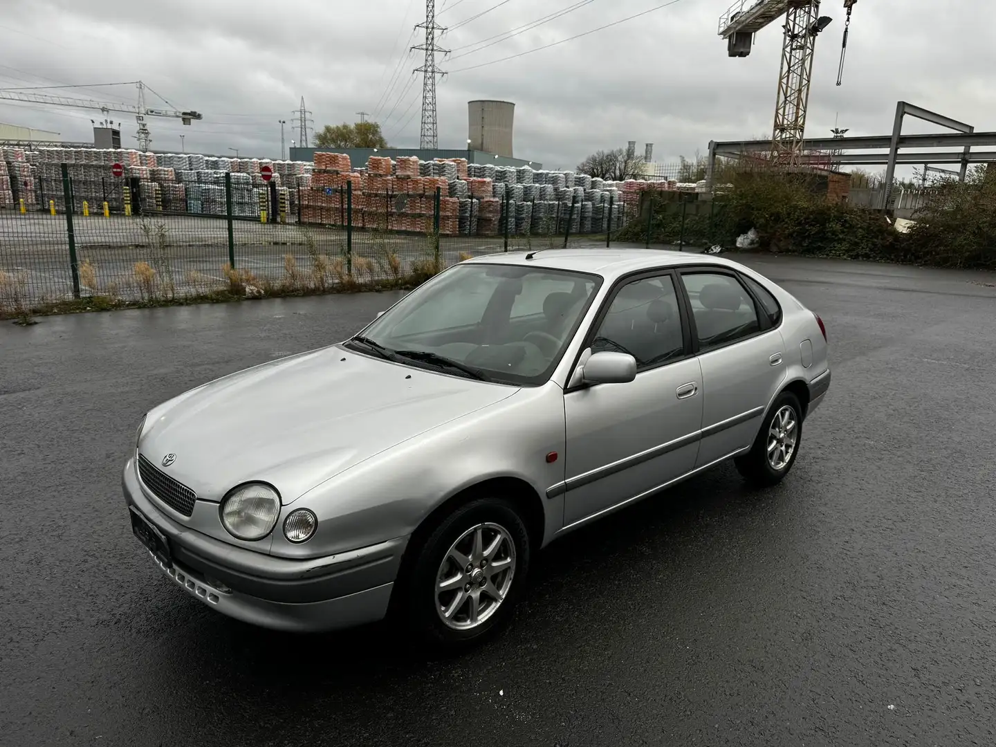 Toyota Corolla 1.3i AIRCO JANTE ALUMINIUM BENOÎT 16 Argent - 2