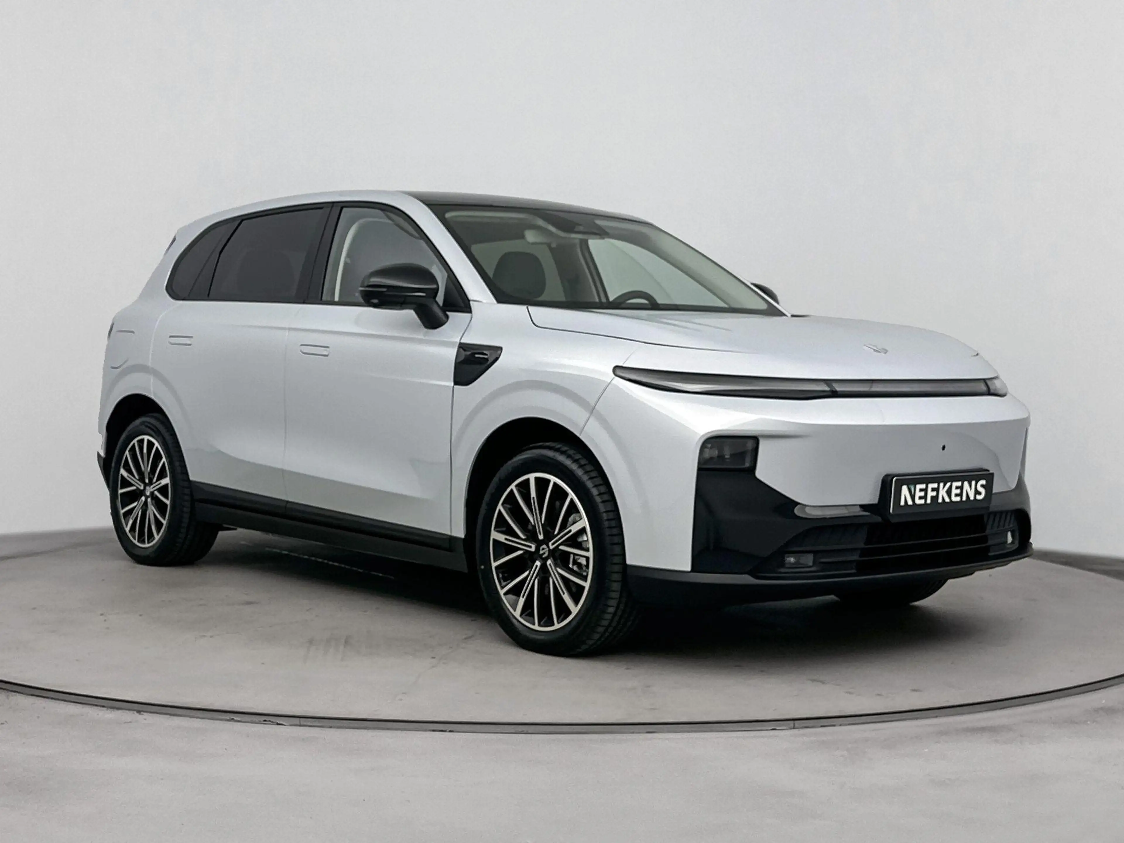 Leapmotor B10 Design ProMax 67.1 kWh Voorraaddeal! | Navigatie | — photo 2