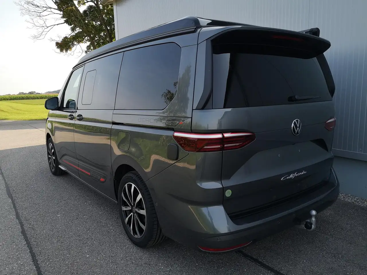 Volkswagen T7 California T7 2.0TSI DSG California Beach Camper Sport Editio 3