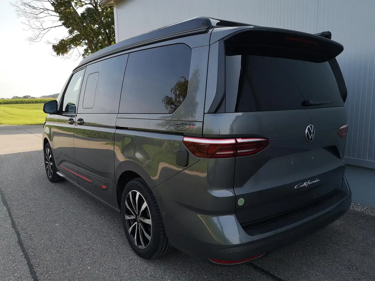 Volkswagen T7 California T7 2.0TSI DSG California Beach Camper Sport Editio 2