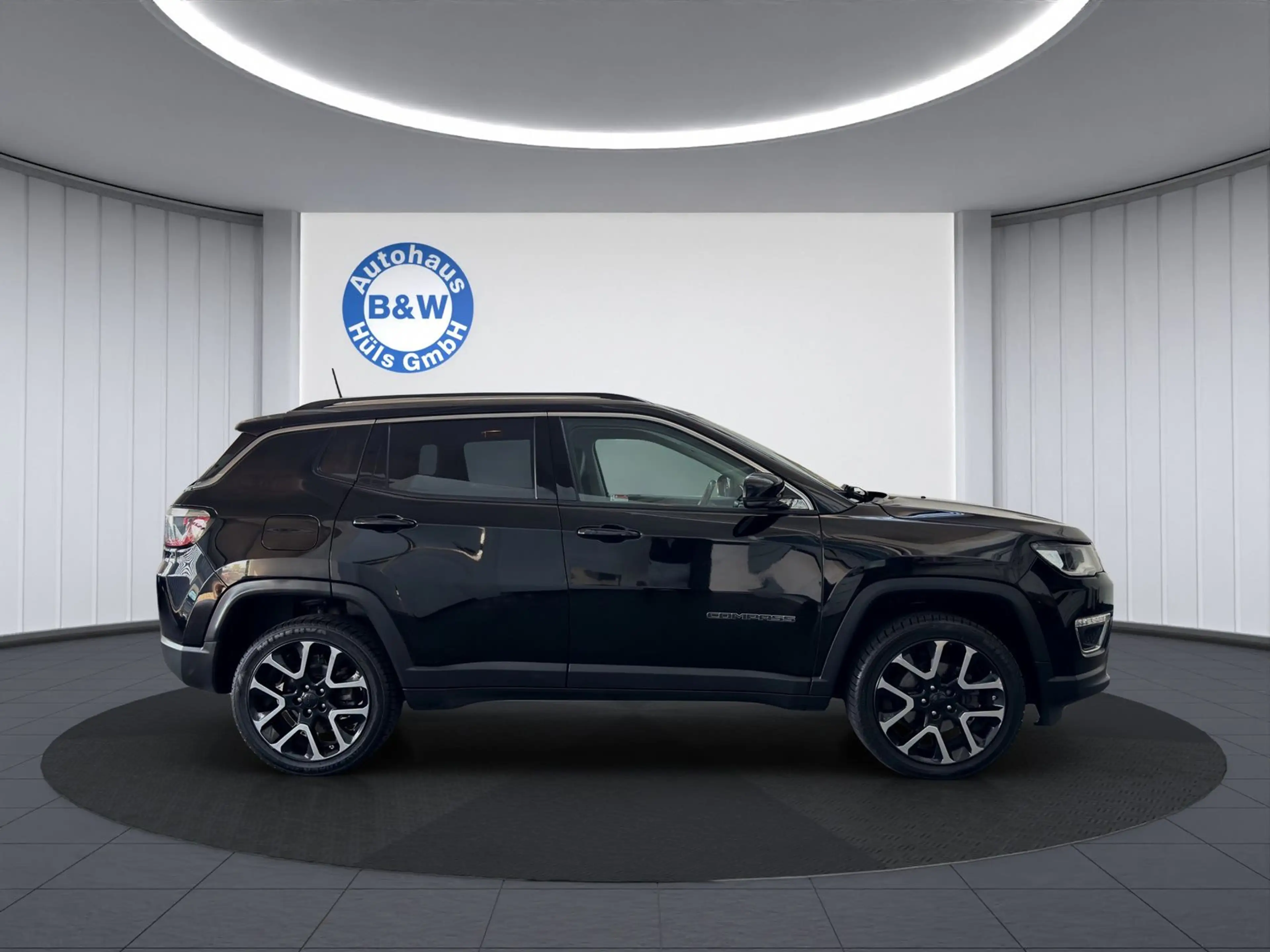 Jeep Compass Limited 4WD*KAMERA*LEDER*XENON*NAVI* — photo 5