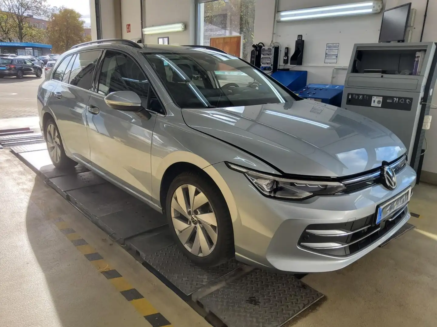 Volkswagen Golf Variant VIII 2.0 TDI Style Head-up LED ACC Silber - 2
