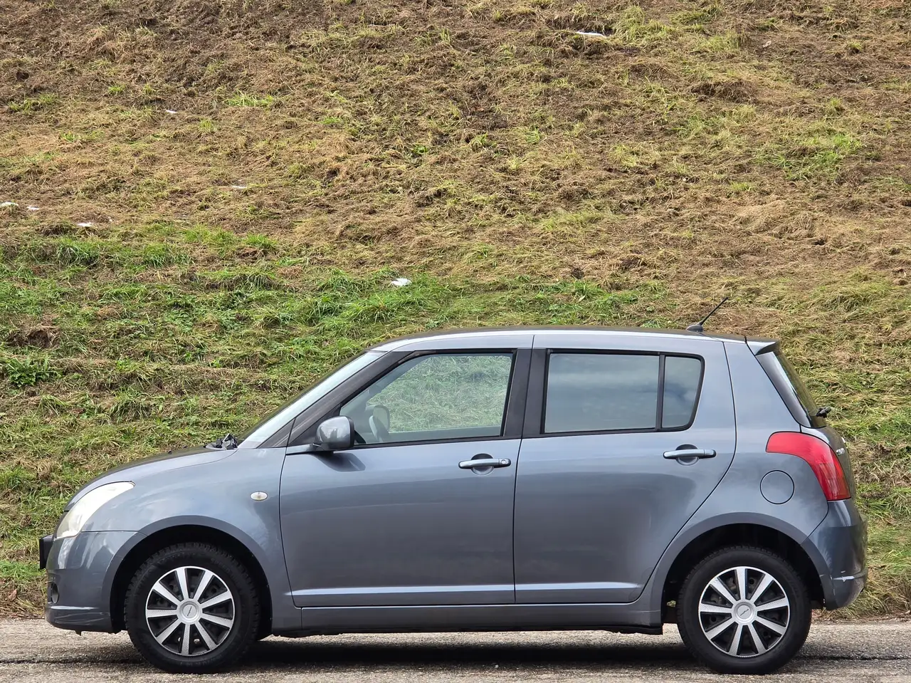 Suzuki Swift 4X4 Snow Top – Bild 7