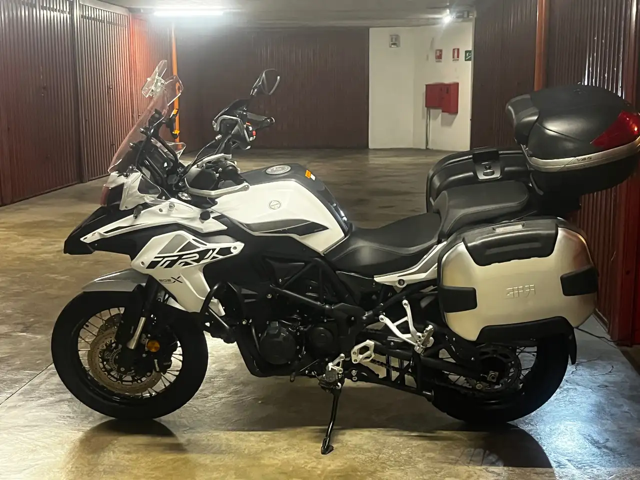 Benelli TRK 502