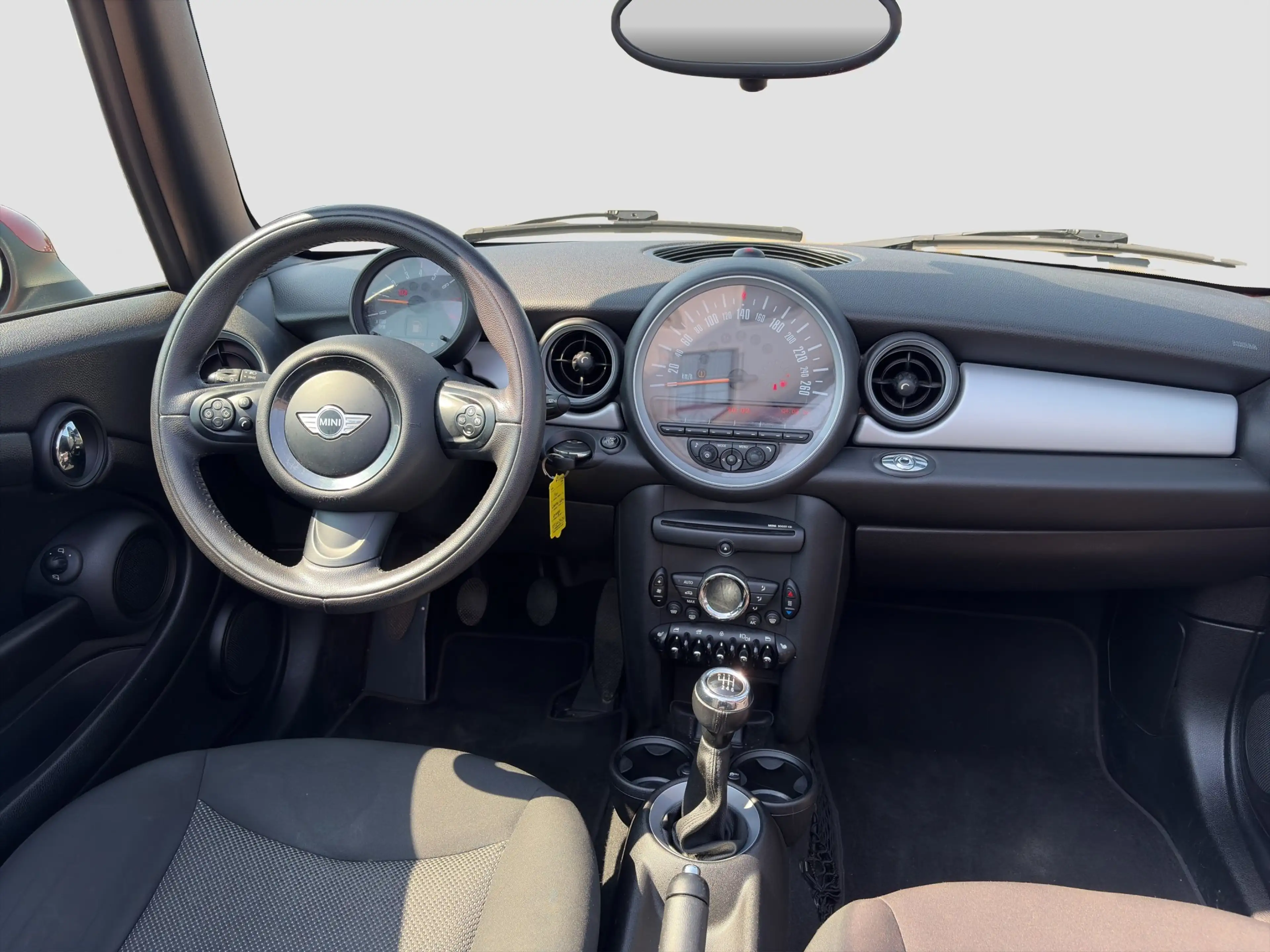 MINI Cooper Cabrio — photo 10