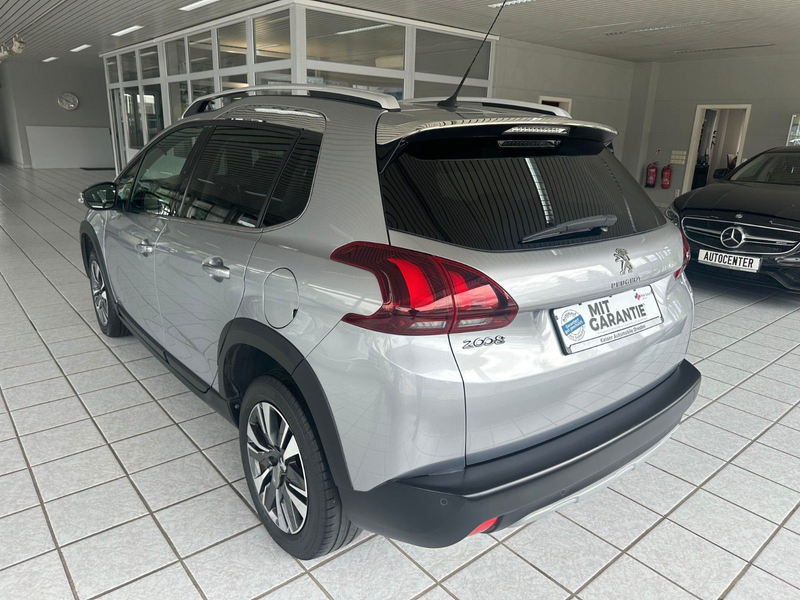 Peugeot 2008 Allure*PDC*Panorama*RDKS*Navi*Bluetooth* — photo 7