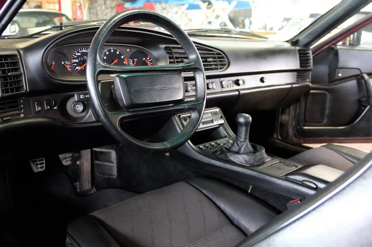 Porsche 944 S2, foto 9