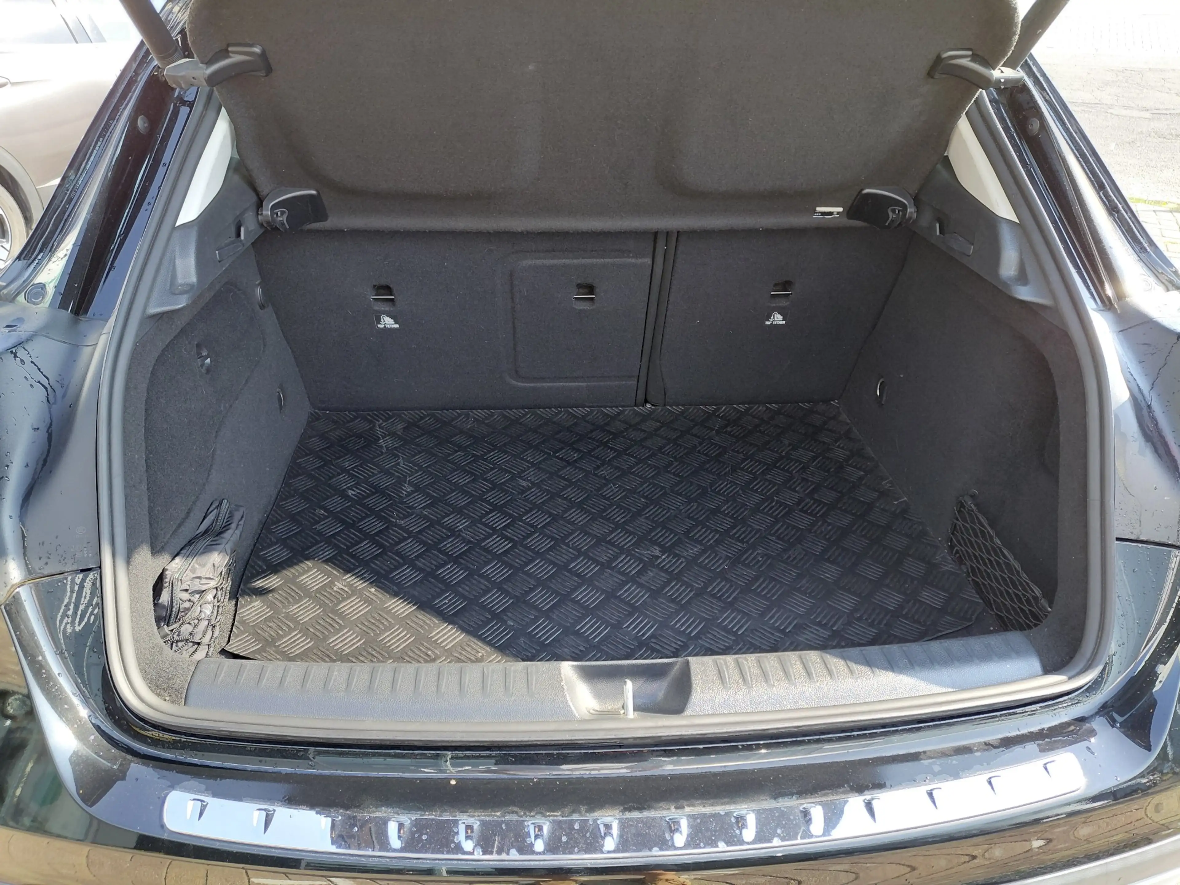 Mercedes-Benz GLA 180 GLA 180 (EU6.2) — photo 10
