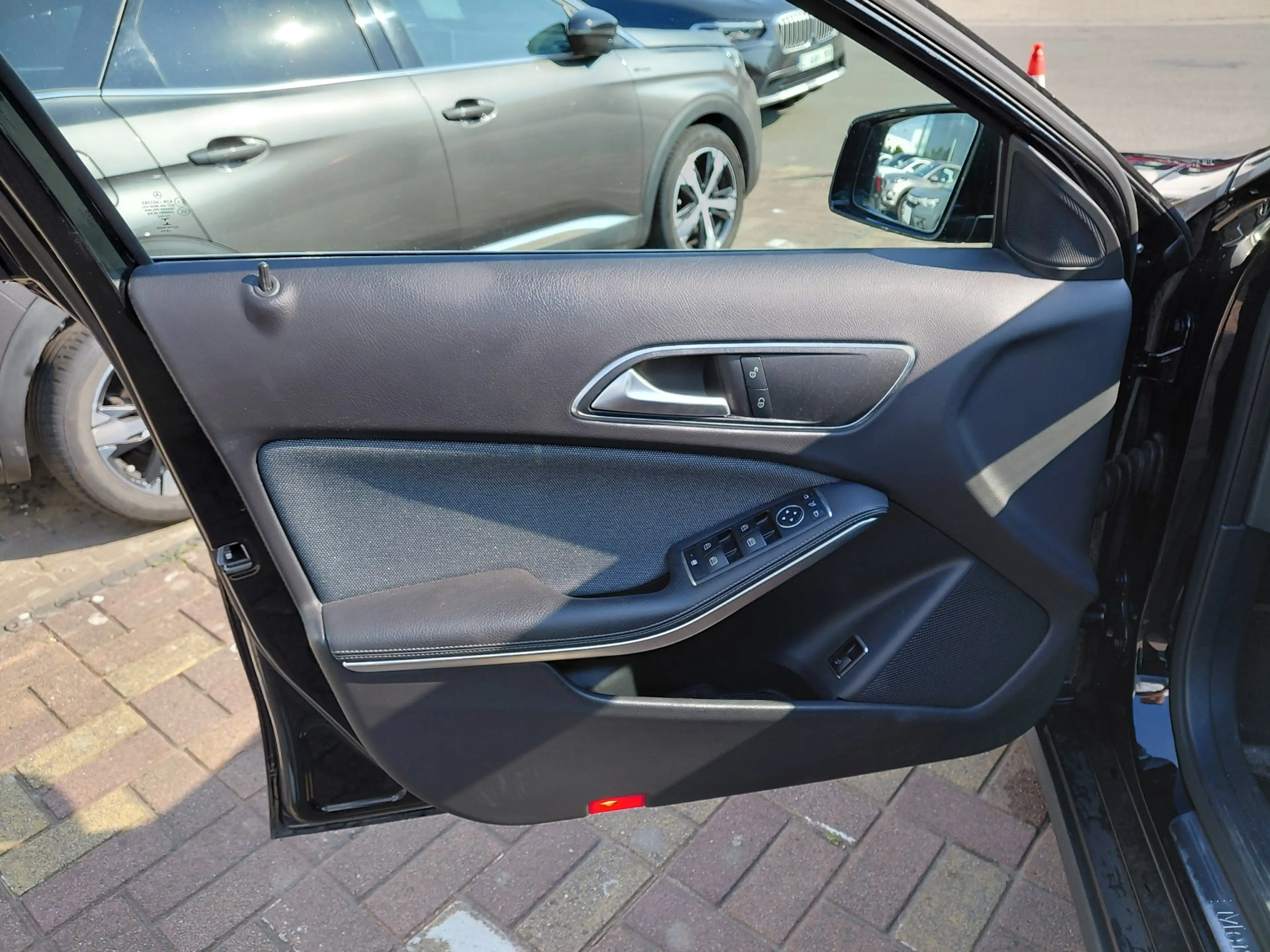 Mercedes-Benz GLA 180 GLA 180 (EU6.2) — photo 7