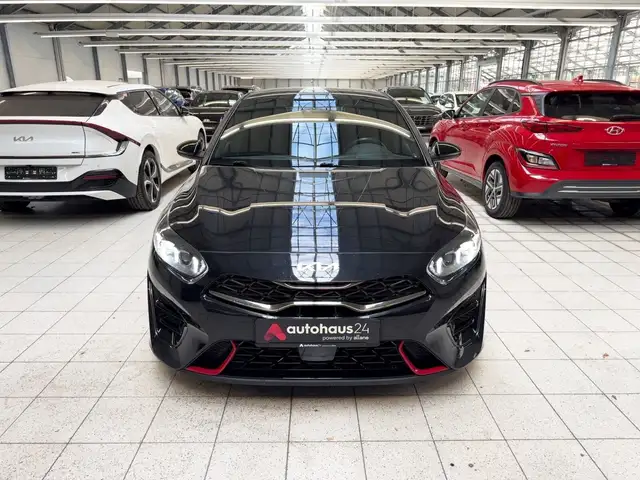 Kia Ceed view 2
