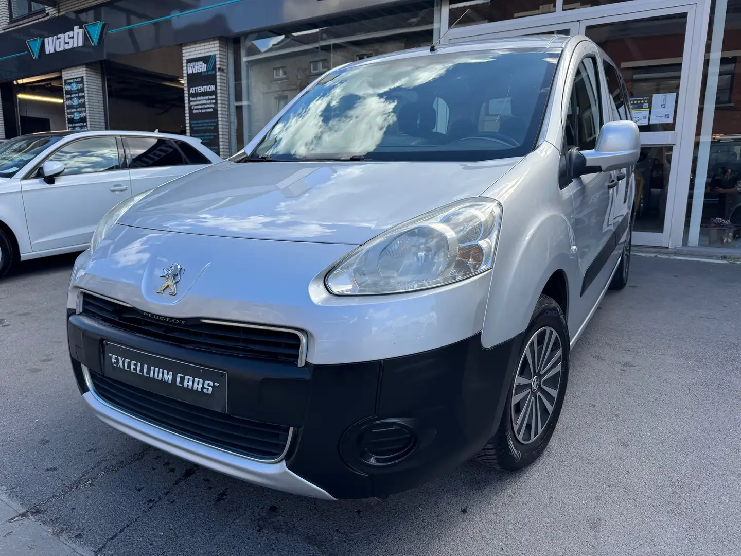 Peugeot Partner 1.6 HDi 5 Place Airco Ct Ok Gris - 1