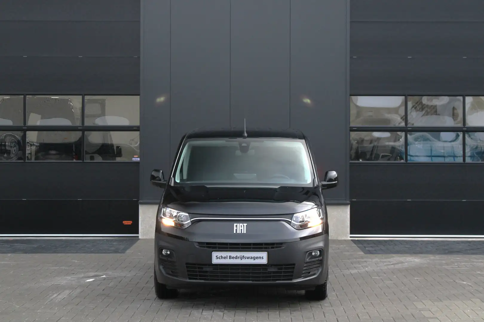 Fiat E-Doblo 136 L1 50 kWh 136pk - Carplay - Auto Klimaat - Nav Schwarz - 2