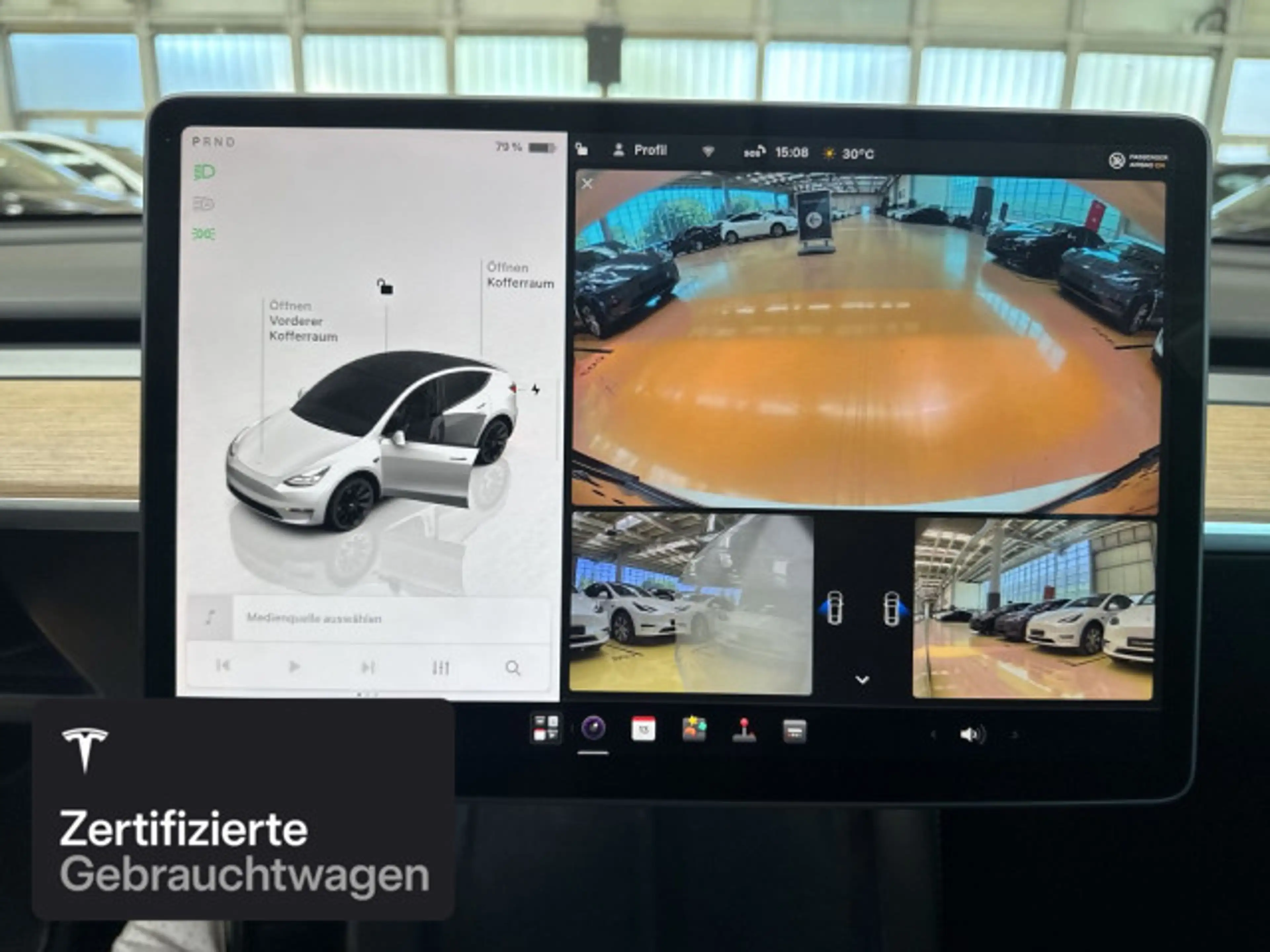 Tesla Model Y Long Range AWD — photo 15