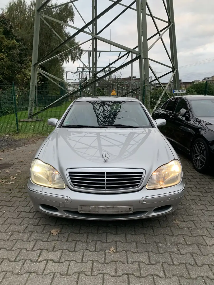 Mercedes-Benz S 320 - 1