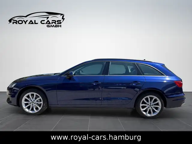 Audi A4 view 4