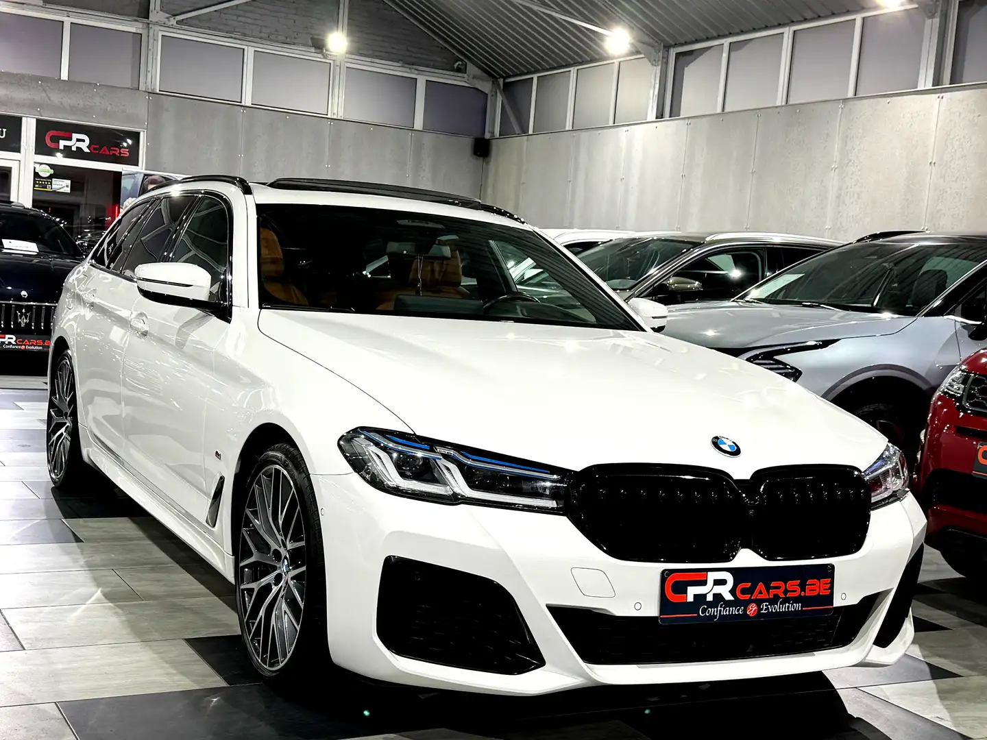 BMW 530 Touring M Sport Shadow Line Etat Neuf Full Hist. Blanco - 2