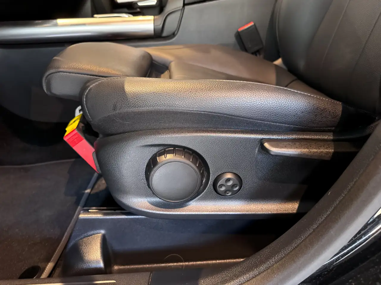 Mercedes-Benz GLA 250 e Progressive **CAMERA*LEATHER*CARPLAY**, миниатюра 10