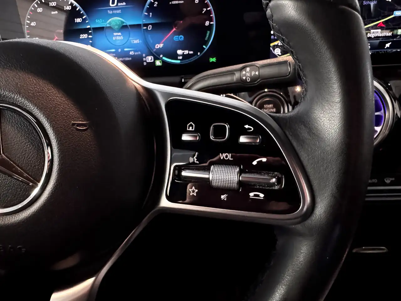 Mercedes-Benz GLA 250 e Progressive **CAMERA*LEATHER*CARPLAY**, миниатюра 26