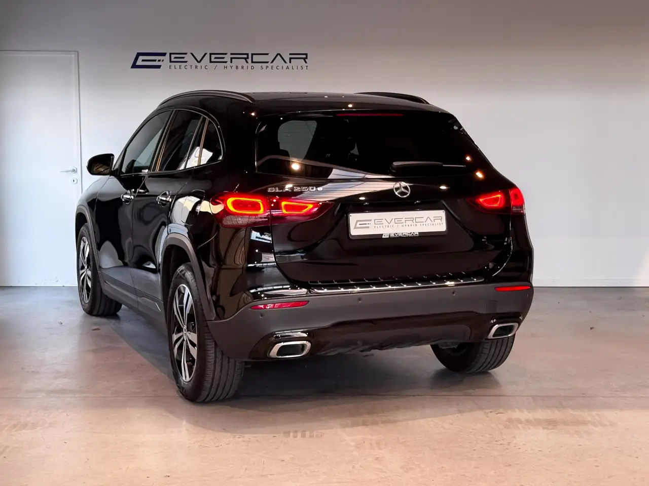 Mercedes-Benz GLA 250 e Progressive **CAMERA*LEATHER*CARPLAY**, миниатюра 7
