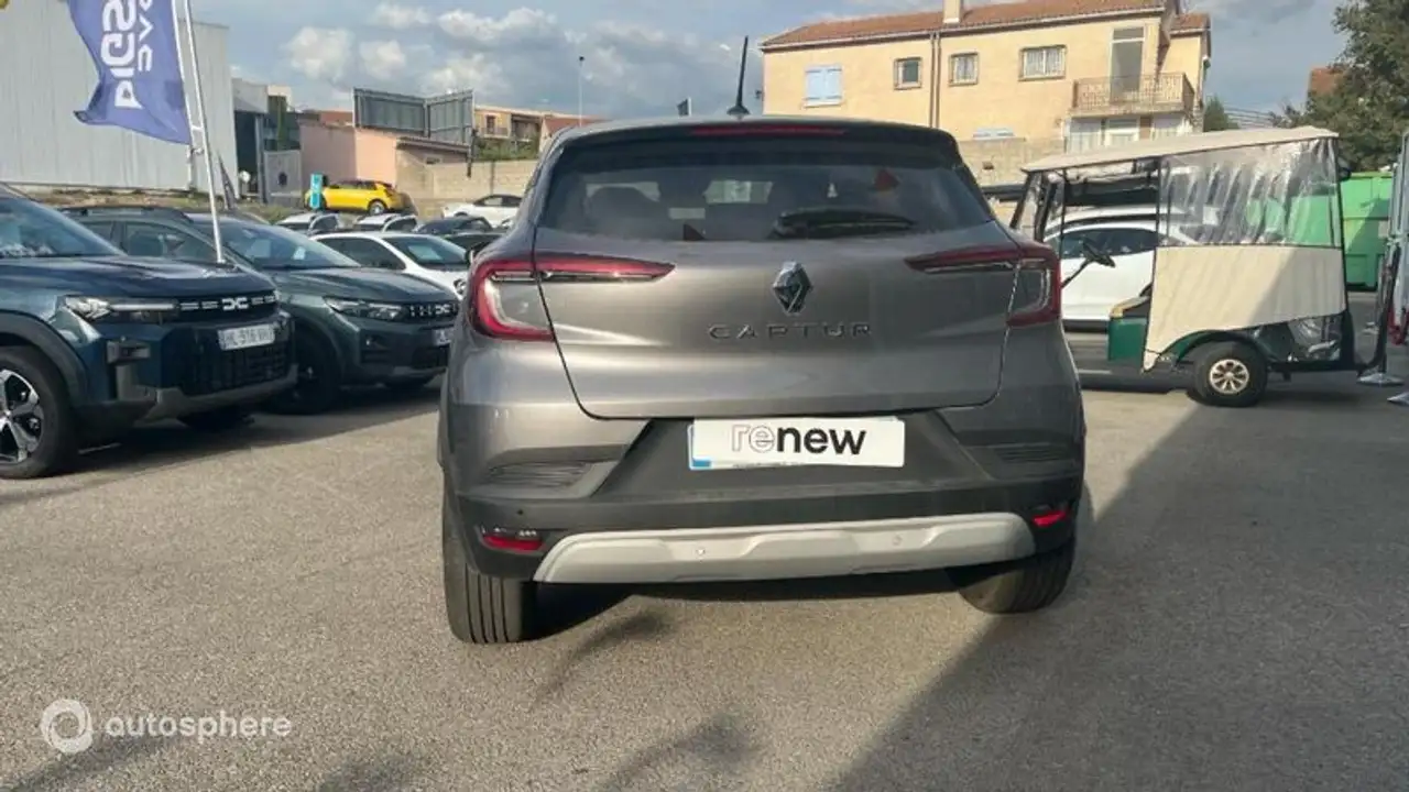 Renault Captur — photo 6