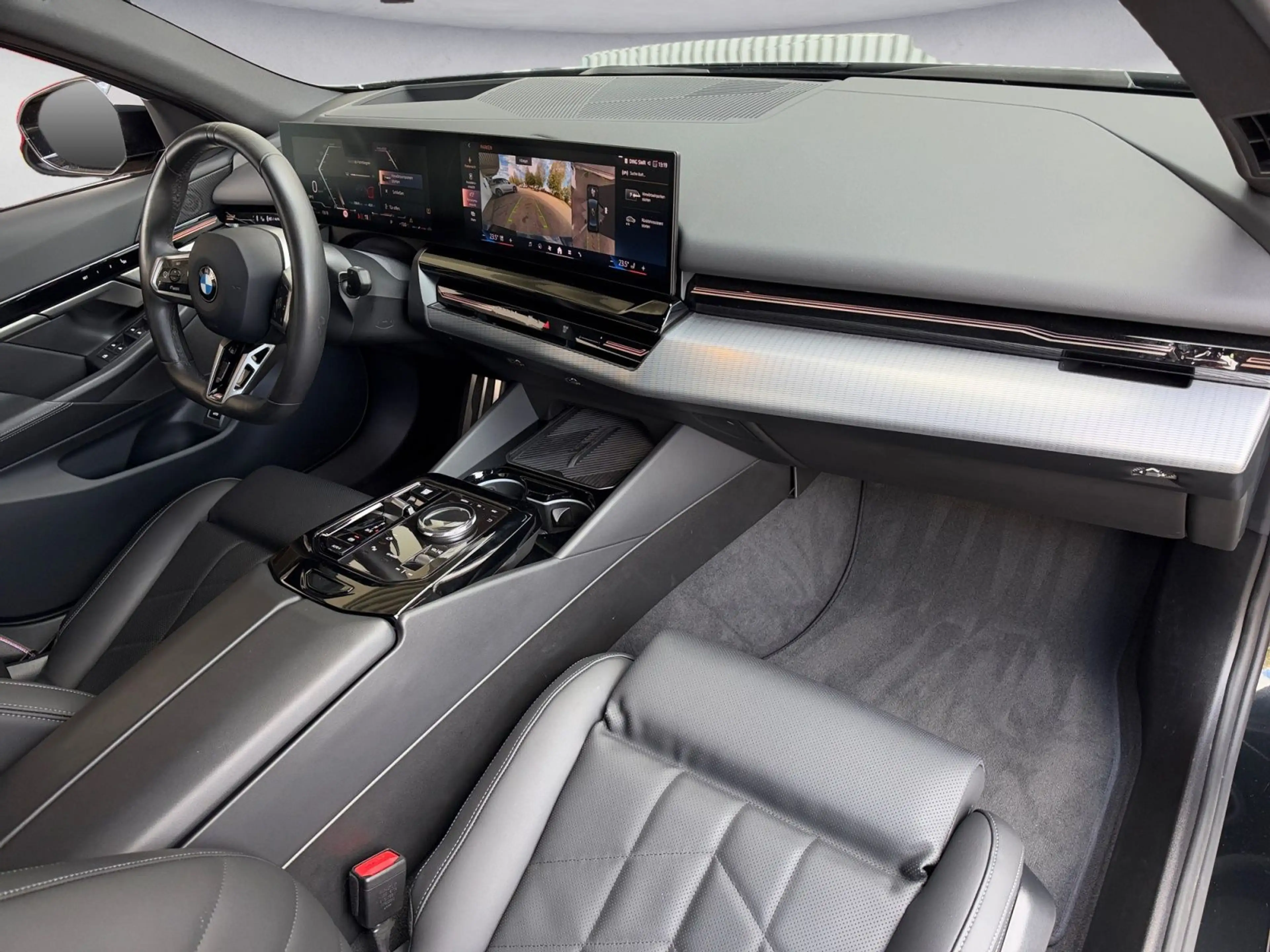 BMW 520 d M Sportpaket Pro Iconic Glow AHK Komfortsit — photo 14