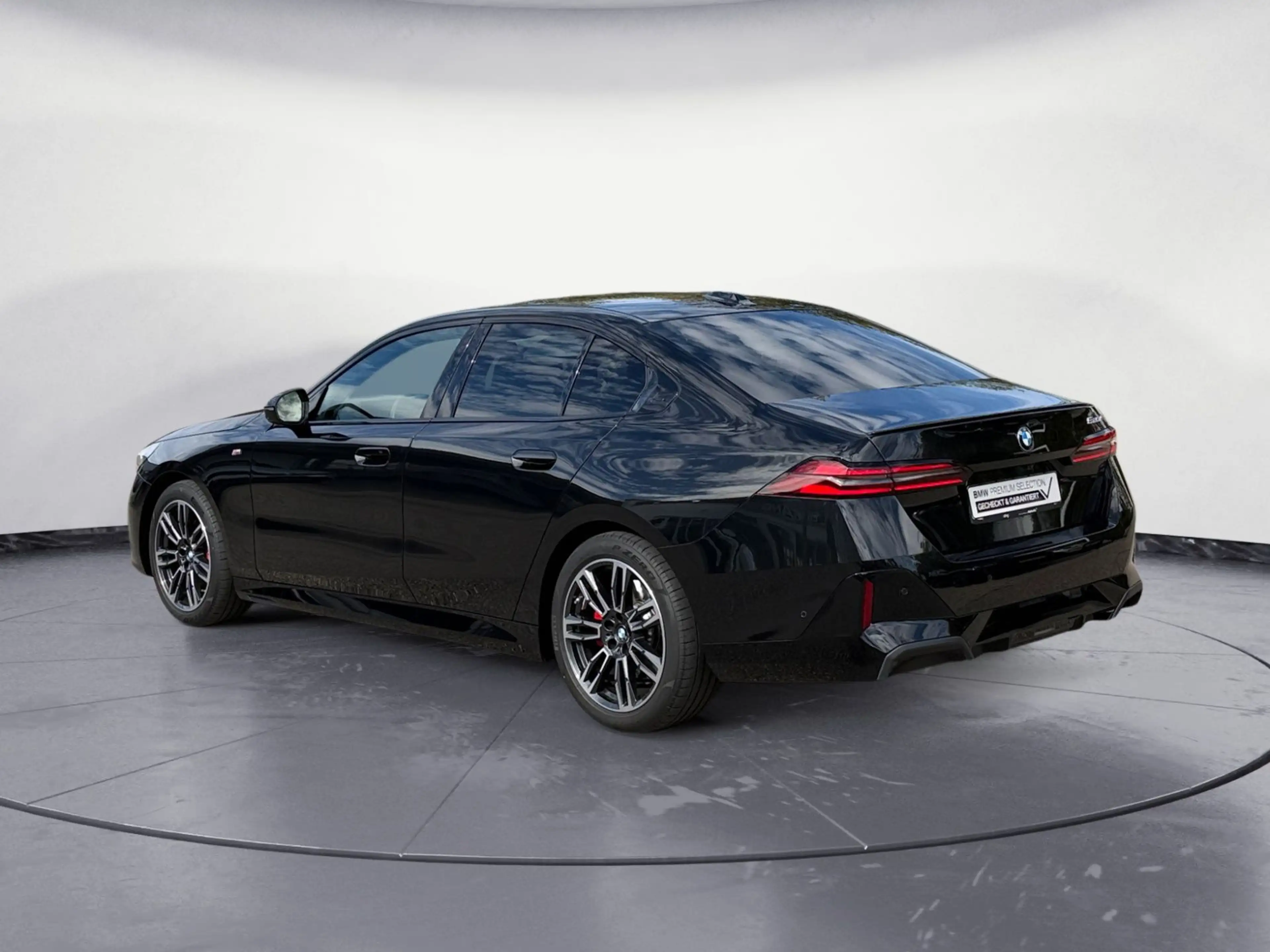 BMW 520 d M Sportpaket Pro Iconic Glow AHK Komfortsit — photo 5