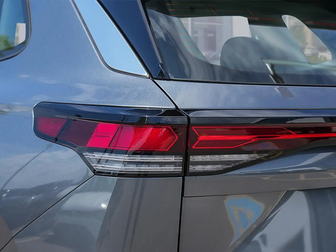 Volkswagen Tiguan снимка Volkswagen Tiguan