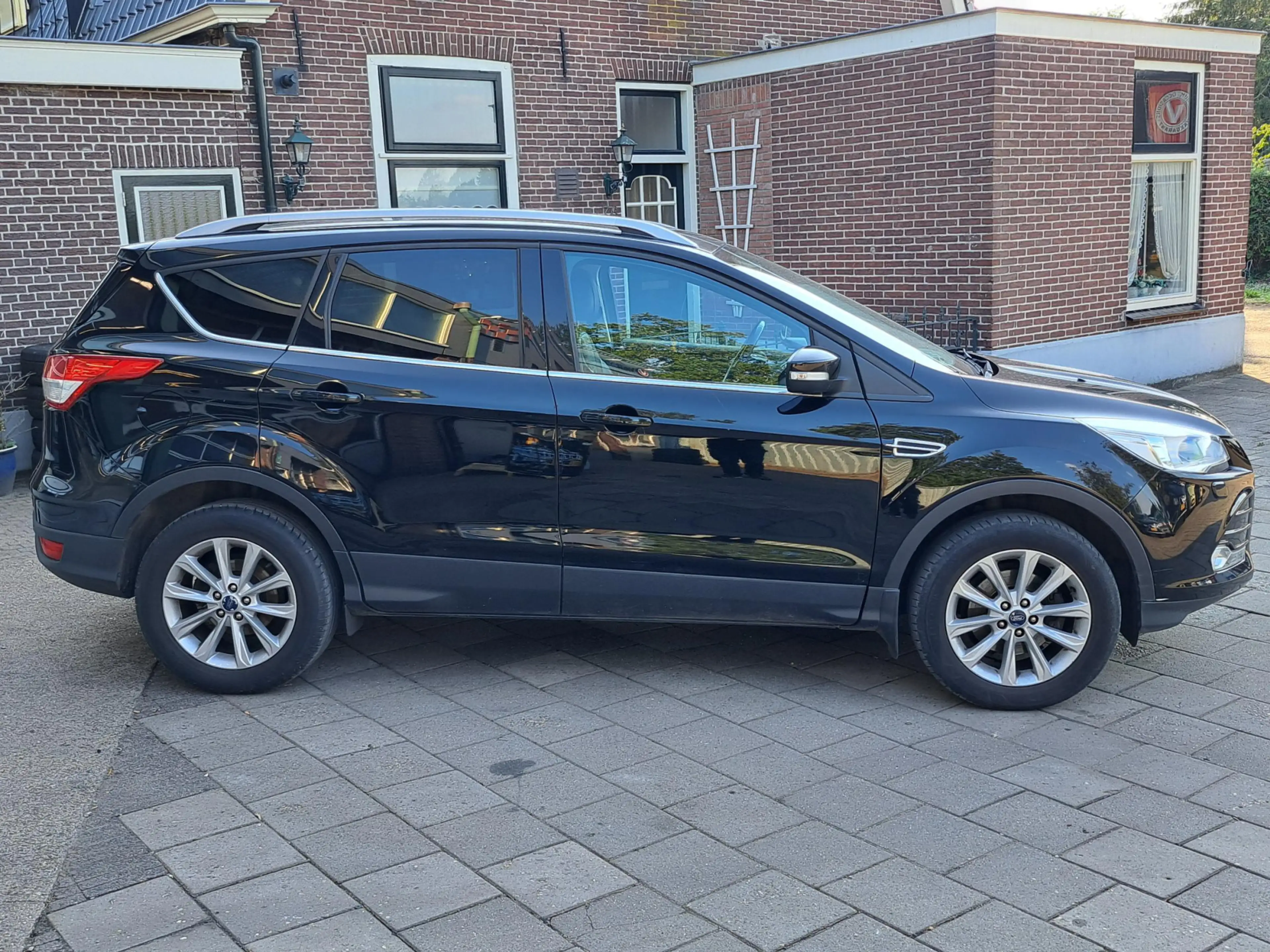 Ford Kuga 1.5 Trend Edition Trekhaak/Nwe Dis. riem — photo 2
