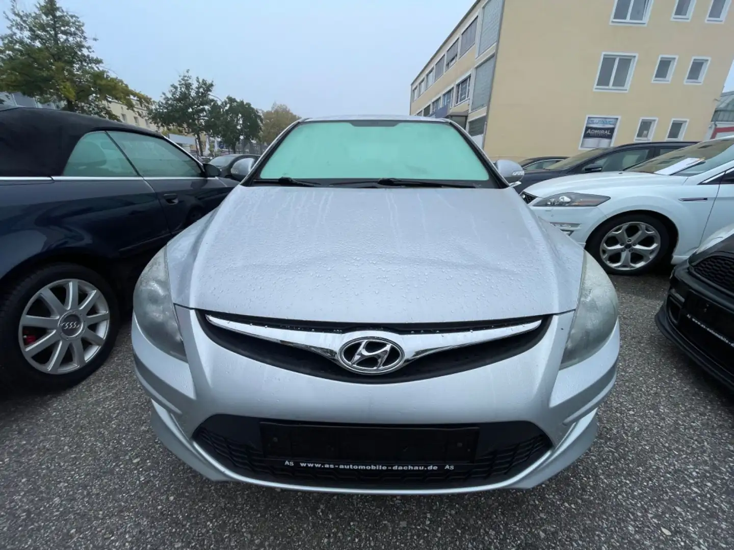Hyundai i30 1.6 CRDi / Tüv 1.27 / Diesel Weiß - 2