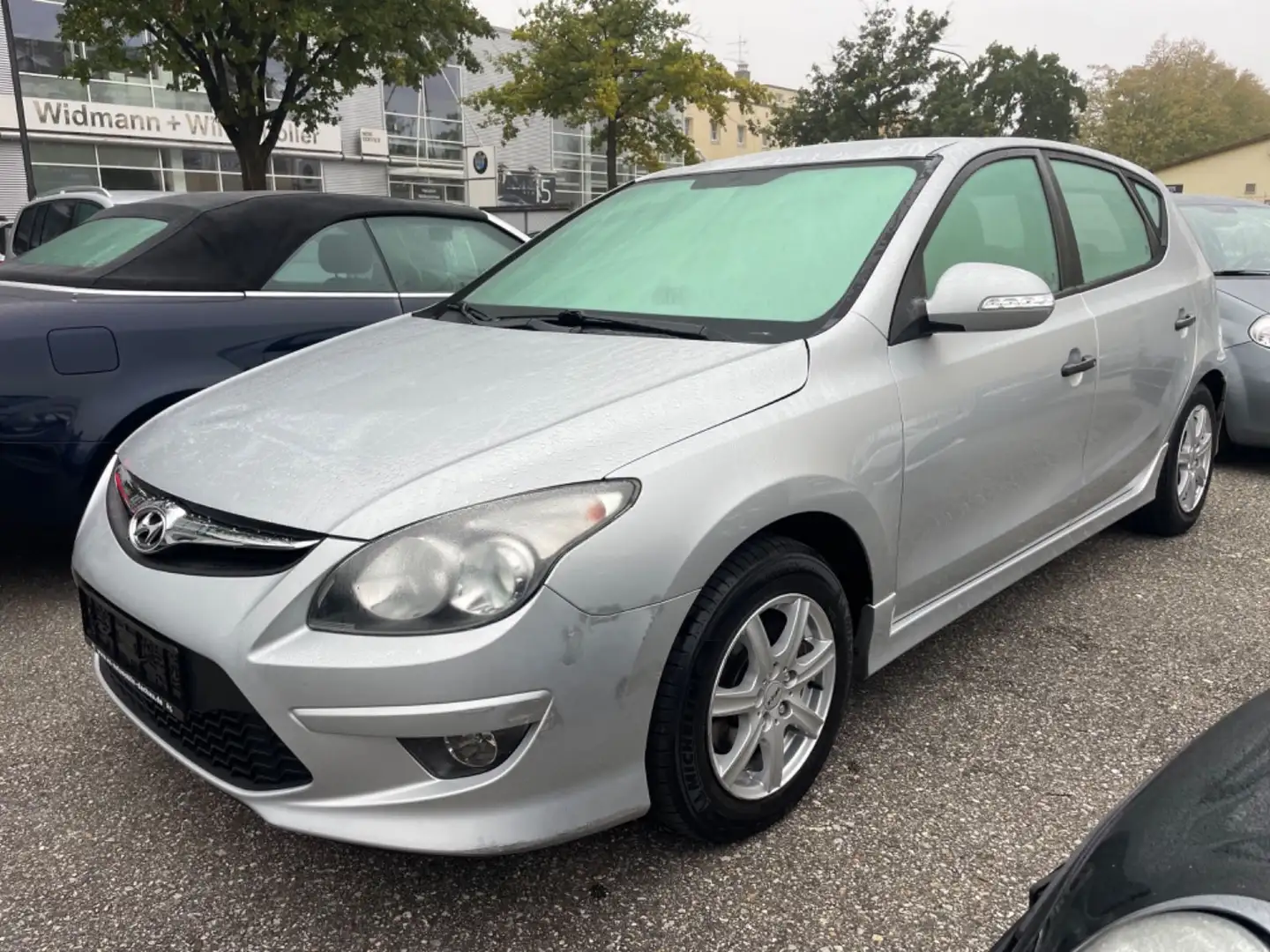 Hyundai i30 1.6 CRDi / Tüv 1.27 / Diesel Weiß - 1