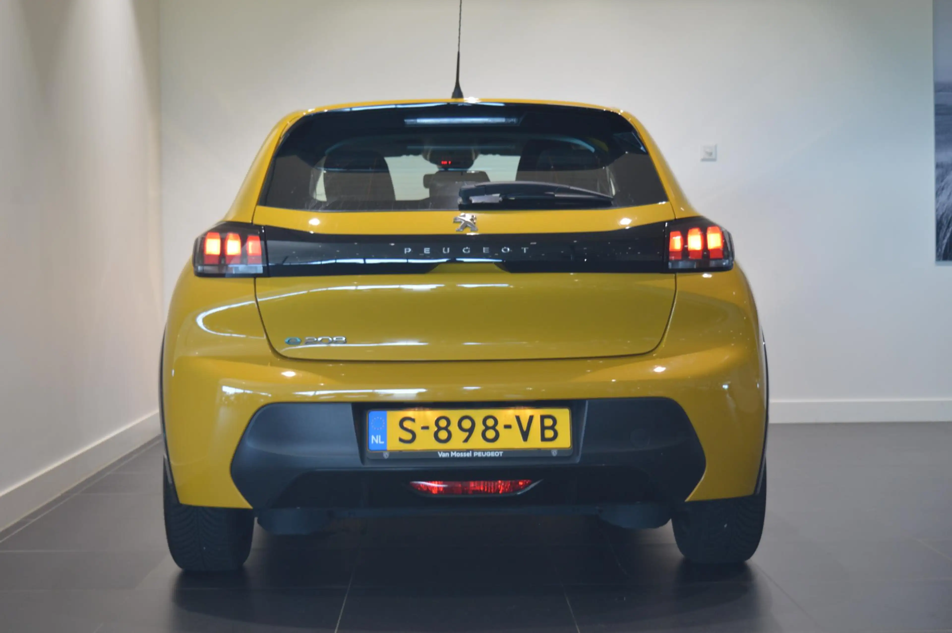 Peugeot e-208 EV Active 50 kWh — photo 6