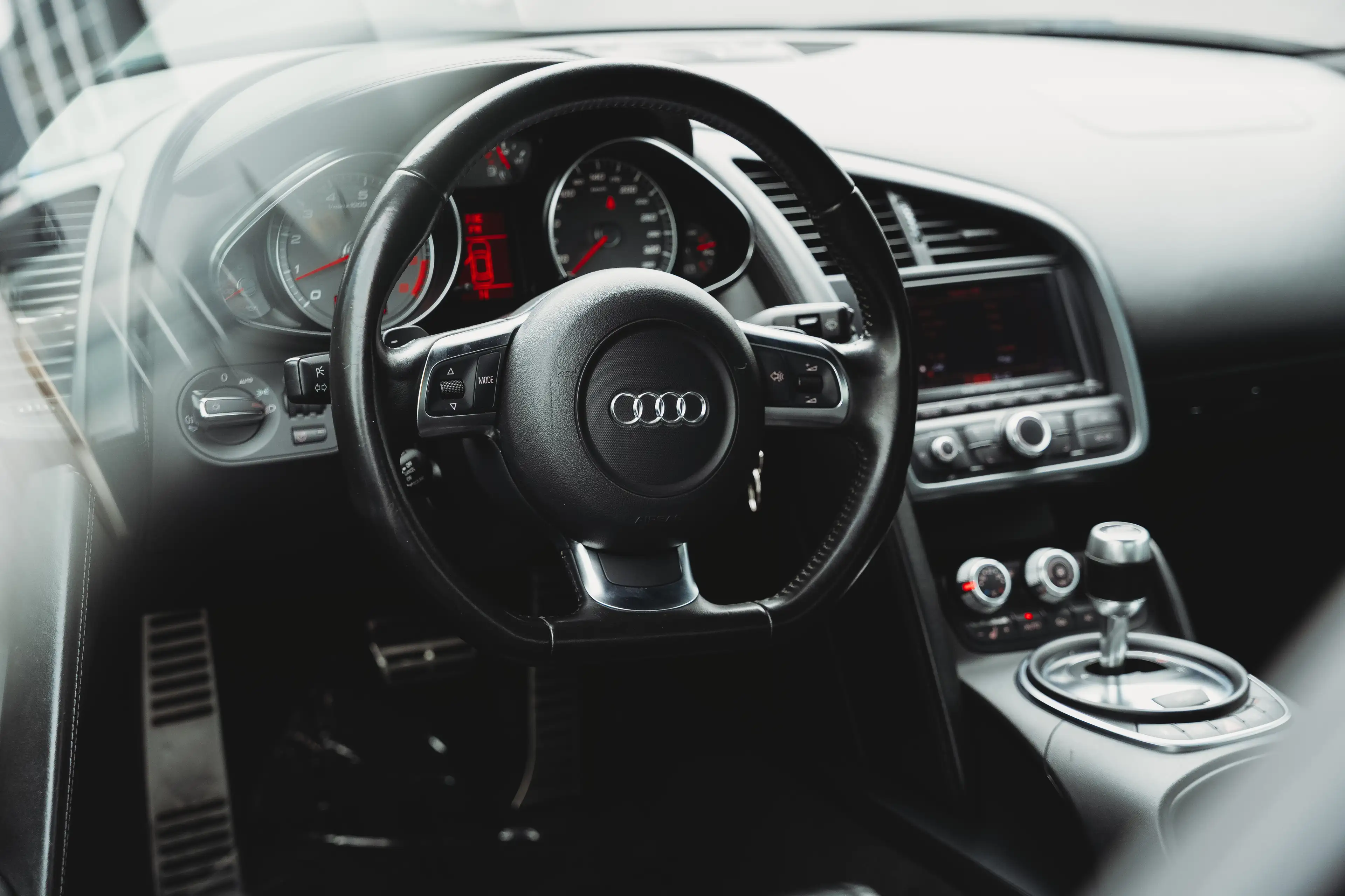 Audi R8 4.2 FSI Quattro R tronic/B&O/Cruise/Navi/Carbon — photo 12