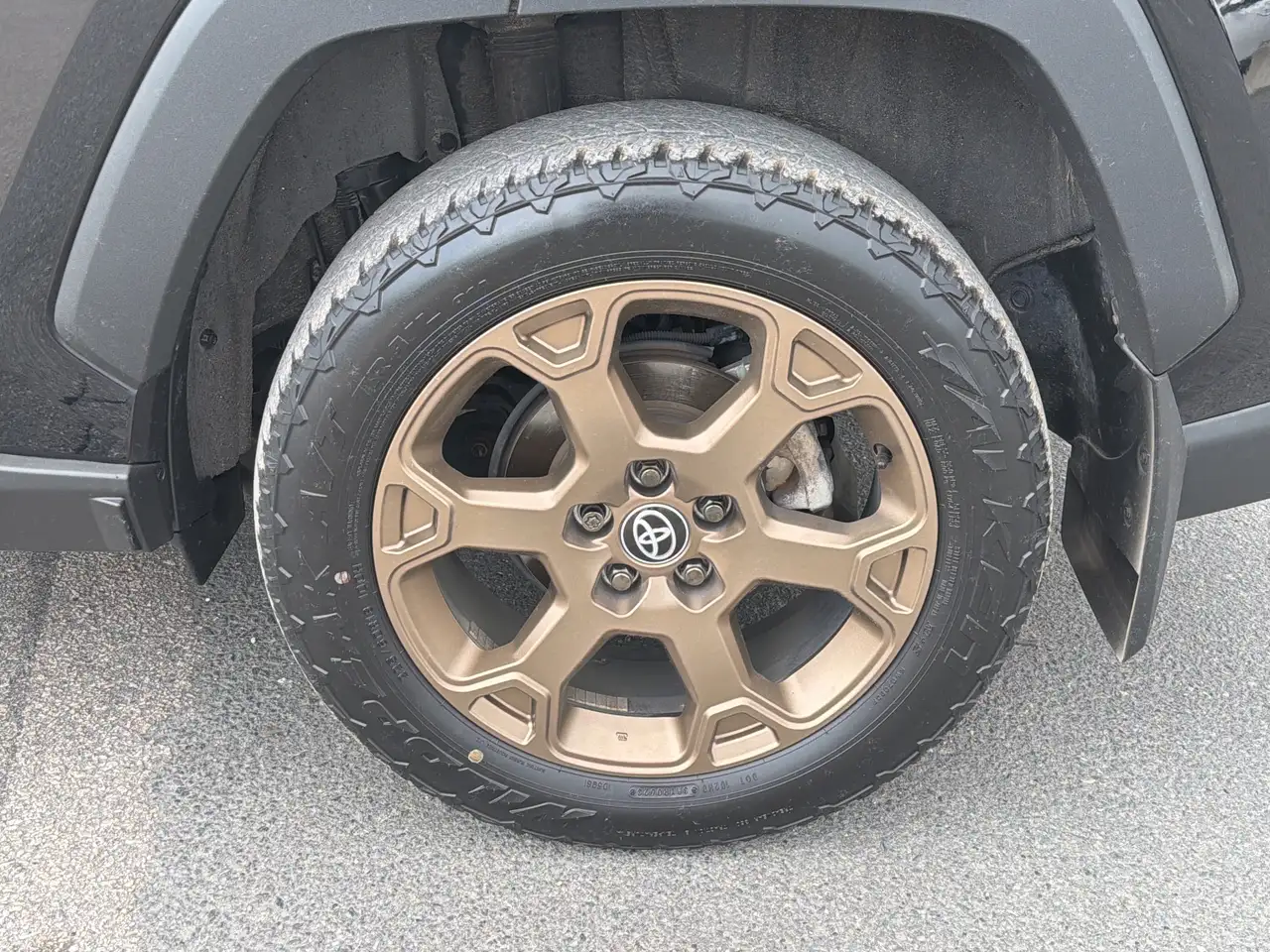 Toyota RAV 4 снимка Toyota RAV 4