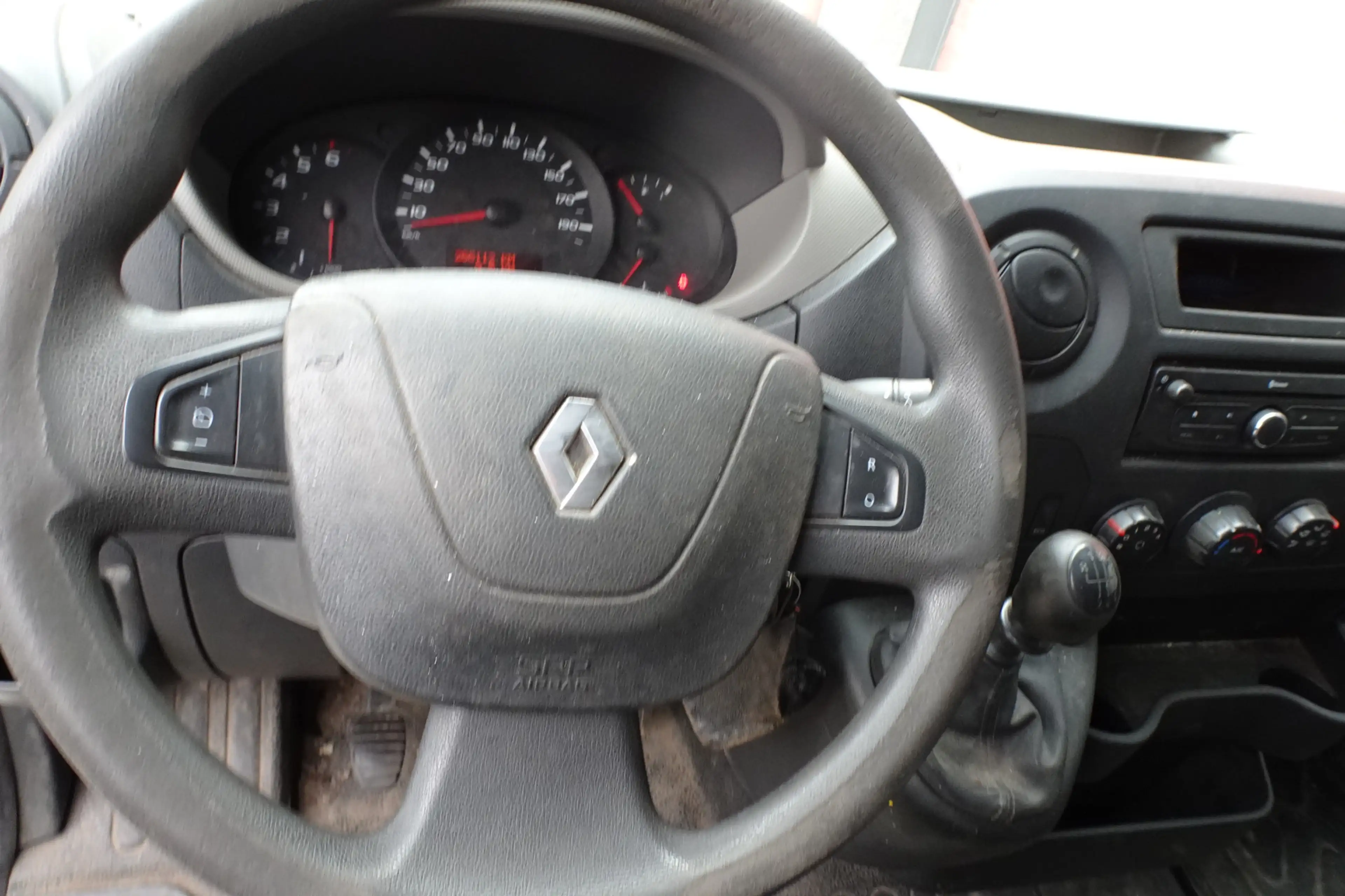 Renault Master T33 2.3 dCi L2H2 airco 3 zits MARGE !!!!!!!! — photo 19