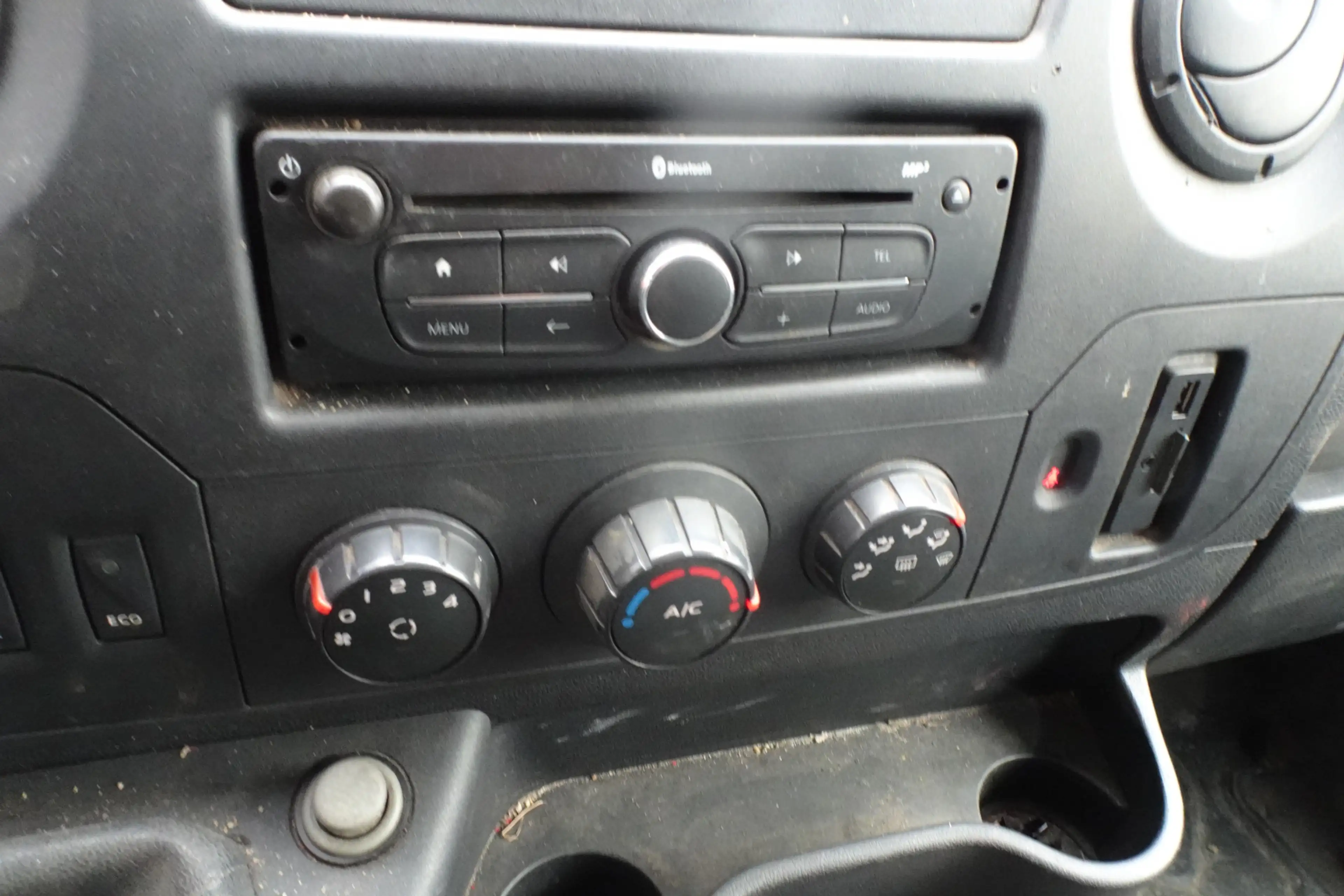 Renault Master T33 2.3 dCi L2H2 airco 3 zits MARGE !!!!!!!! — photo 9
