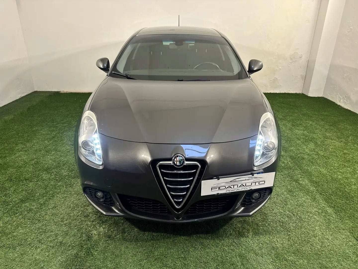 Alfa Romeo Giulietta Giulietta III 1.4  Distinctive 120cv EURO5 1PROP. Grigio - 2