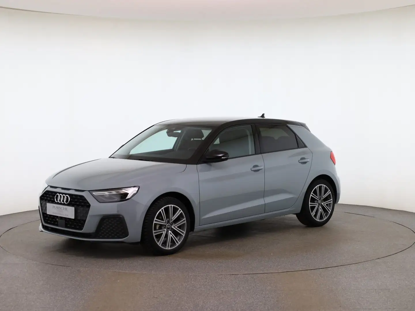 Audi A1 25 TFSI intense Grau - 1