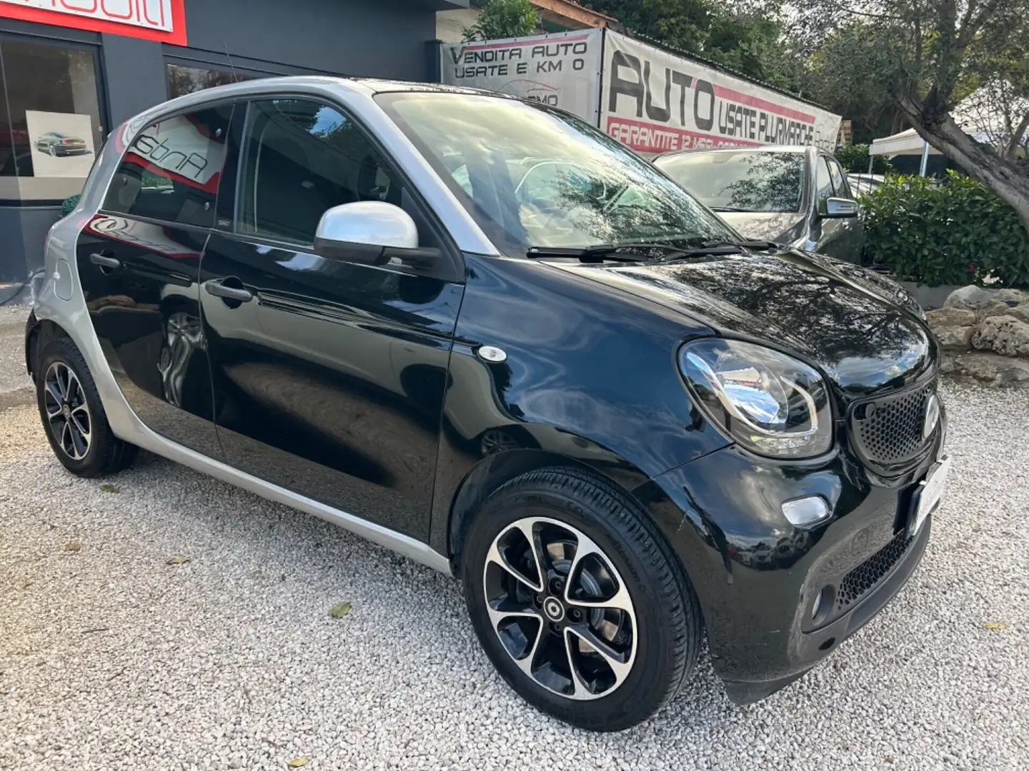 smart forFour 1.0*89000KMTETTINO NAVI NEOPATENTATI Nero - 1